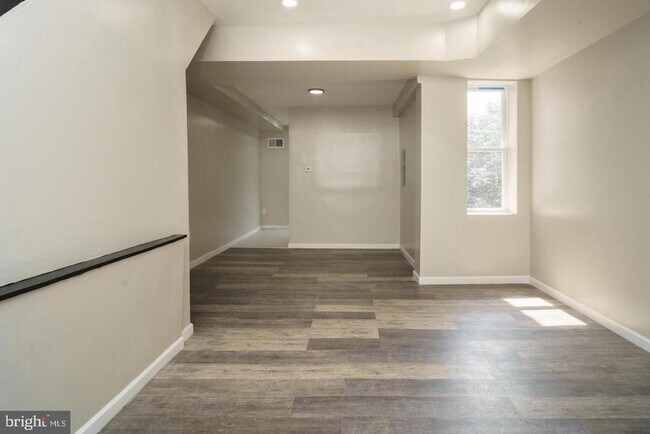 Building Photo - 5820 Willows Ave
