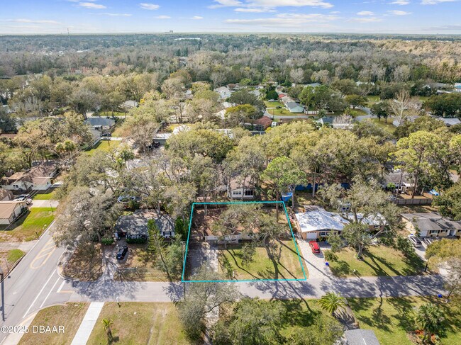 Building Photo - 354 Fir St