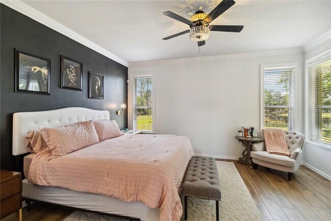 Building Photo - 6838 44th Terrace E