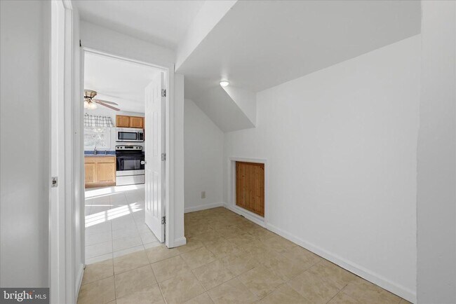 Building Photo - 1425 D St