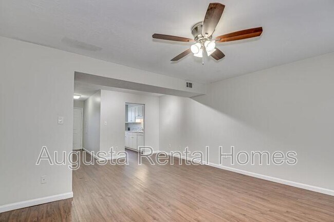 Building Photo - 169-A Petersburg Circle