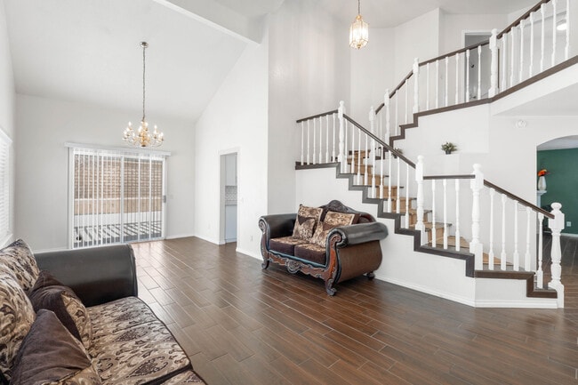 Building Photo - 45322 Pickford Ave