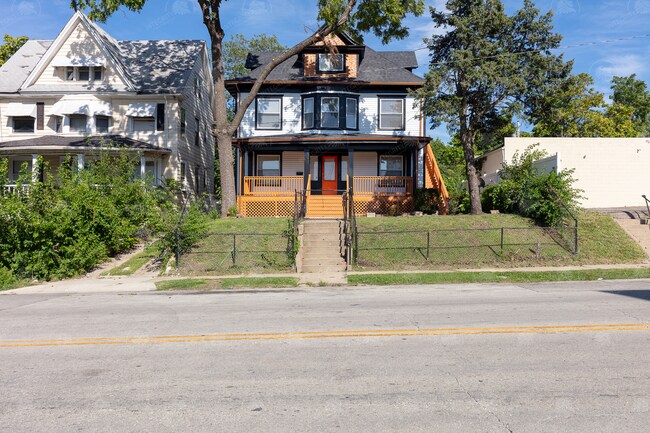 Building Photo - 3123 Woodland Ave