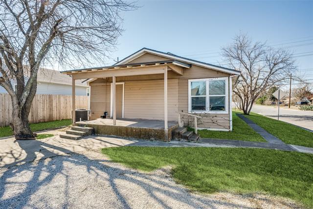 Building Photo - 701 Lakey St