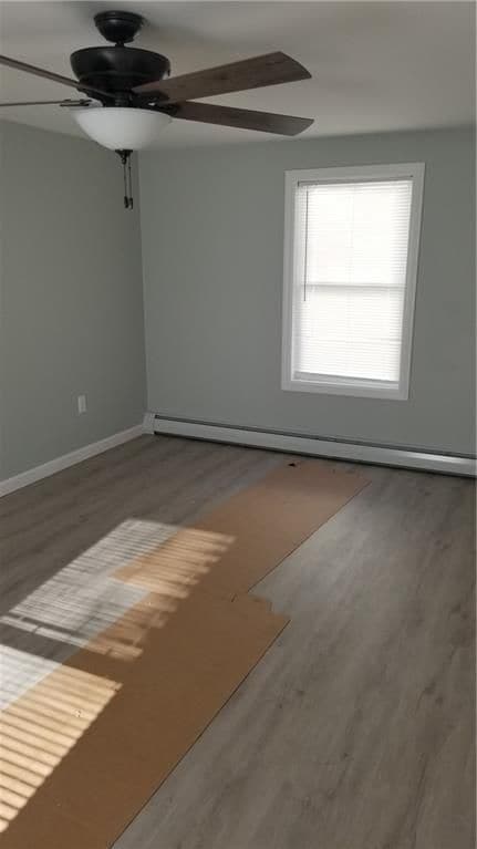 Building Photo - 8 Deluca St