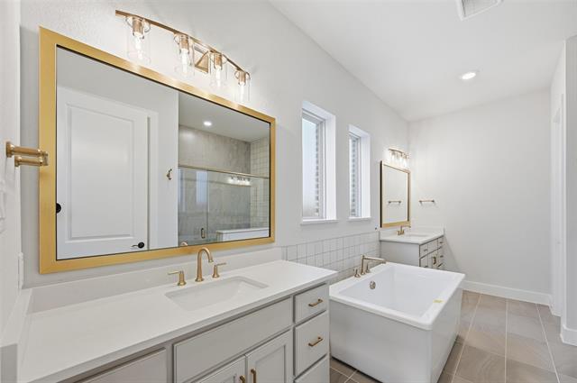 Building Photo - 9239 Pavonia Ln