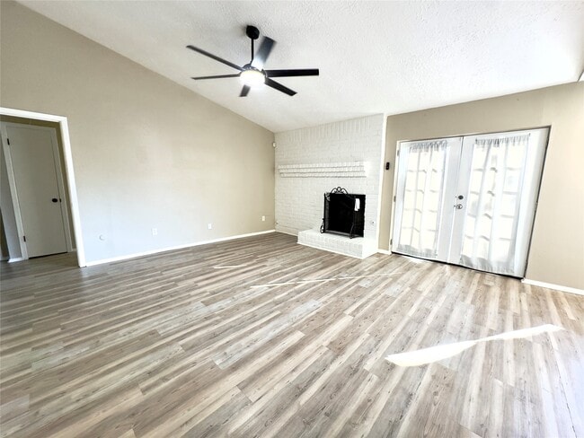 Building Photo - 3519 Acorn Way Ln