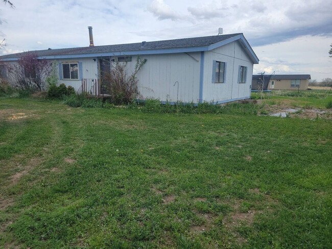 Building Photo - 4 bedroom, 2 bathroom house for rent in Richfield, ID