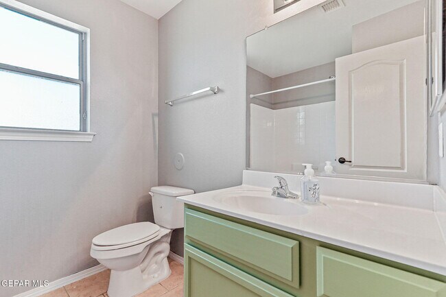 Building Photo - 14260 Bluesky Point Ct