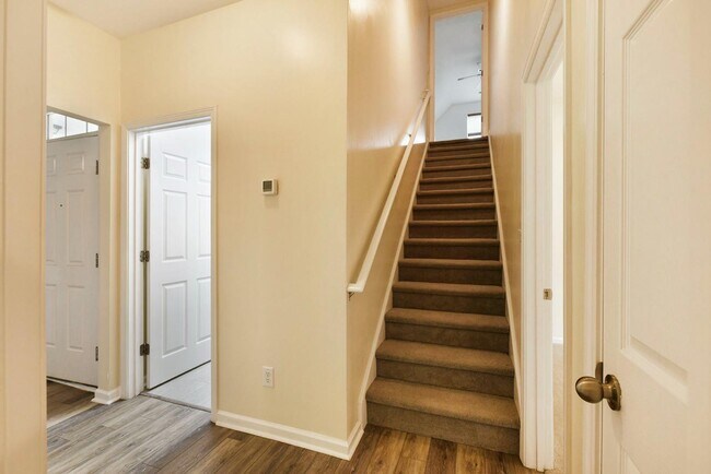 Building Photo - 4732 Lewis And Clark Trail