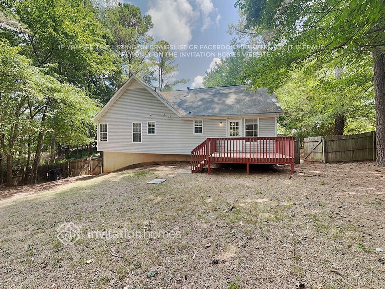 Building Photo - 204 Hawkins Farm Cir