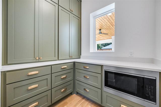Building Photo - 2212 Ridge Crest Dr
