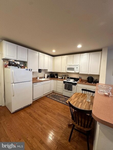 Building Photo - 3900 Terrace St