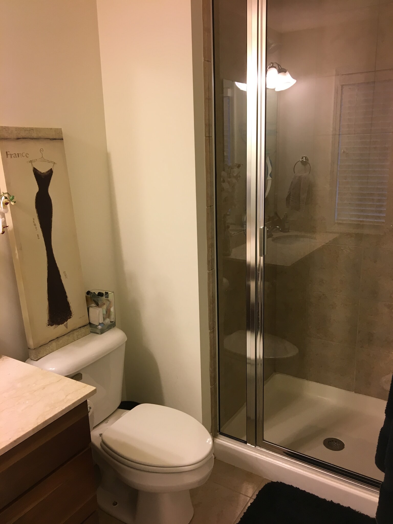 2nd Bathroom Upstairs - 524 Allard Pl