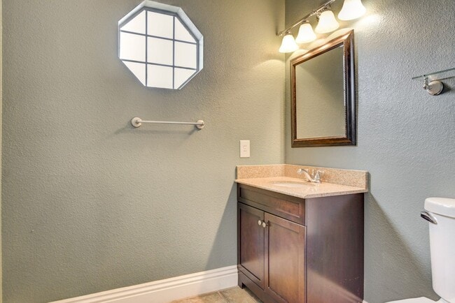 Building Photo - Gorgeous 4 Bedroom, 2 Story Home with a Beautiful Pool in the Lakes!