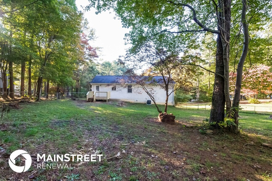 Building Photo - 371 Indian Hills Dr