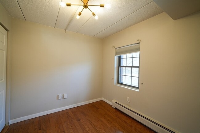 Building Photo - 16 Winter St