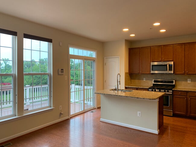 Building Photo - 8319 Gibbs Way