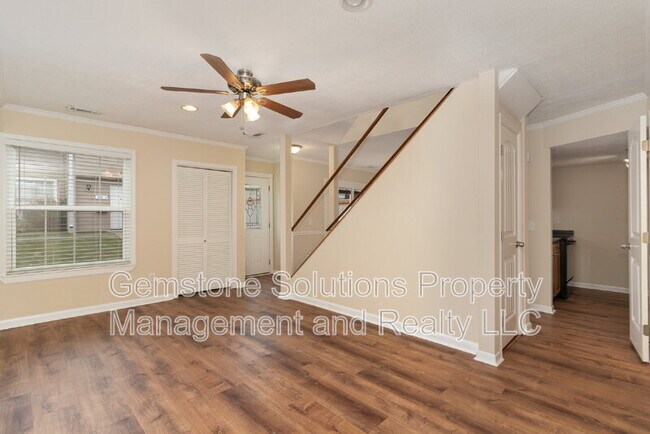 Building Photo - 404 Granville Rd