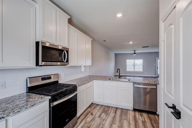 Building Photo - 1816 Jeanine Dr