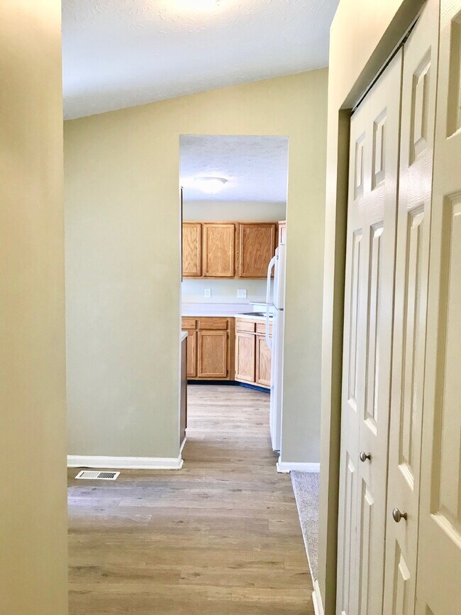 Building Photo - Charming 3 Bedroom, 2 Bathroom Home in Perry Township!