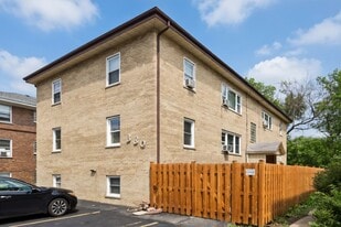 Building Photo - 330 Duane St