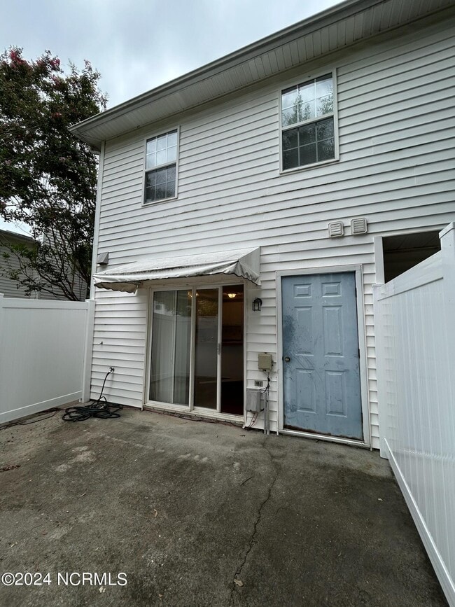 Building Photo - 3827 Sterling Pointe Dr