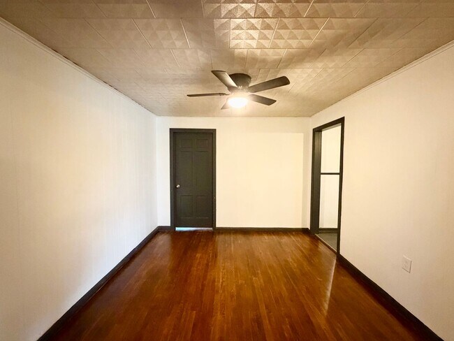 Building Photo - Wonderful 3 Bedroom in the Heart of Waco