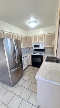 Building Photo - 945 Buchanan Ave