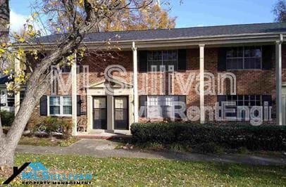 Primary Photo - 1002 Willow Dr