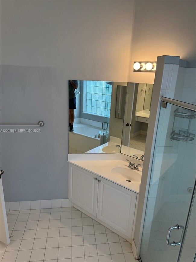 Building Photo - 2019 Cove Ln