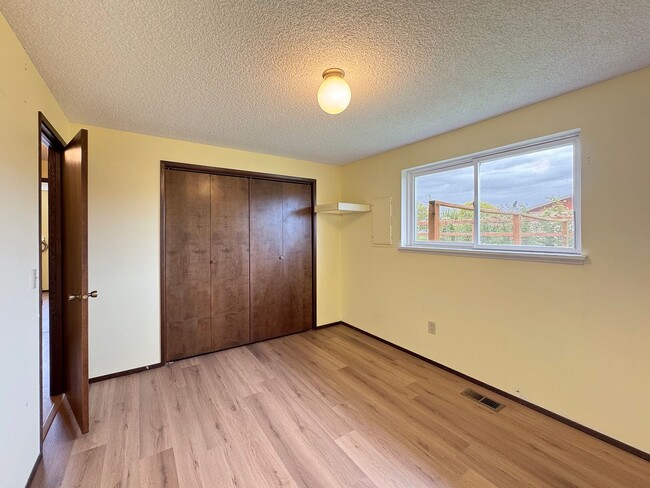 Building Photo - 41 McLaughlin Rd