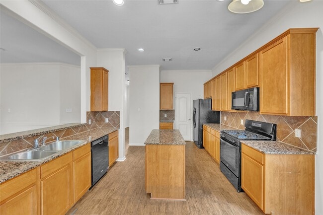 Building Photo - 2614 Shady Acres Ct