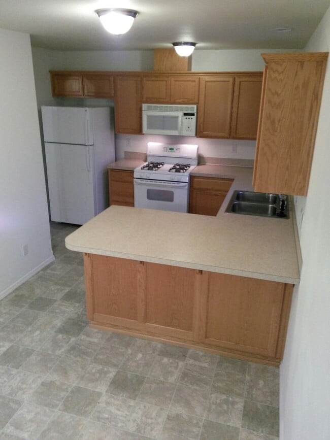 Building Photo - (872) Easy Street House - 3 Bedroom / 2.5 ...
