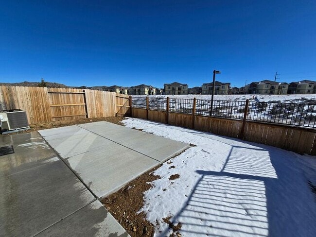 Building Photo - Modern 3-Bedroom Townhome with 2-Car Garage, Bright Interiors & Private Patio