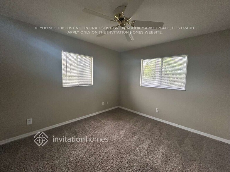 Building Photo - 5244 SW 19th Pl