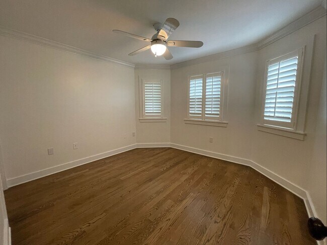 Building Photo - Davis Islands Spanish Med 3 Bed 2.5 Bath 1 car garage with Spool