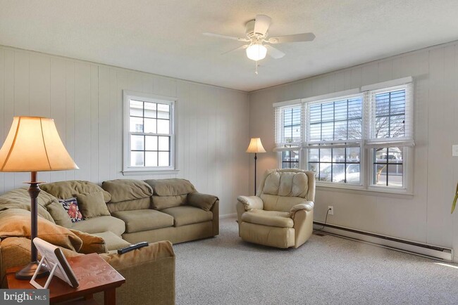 Building Photo - 19948 Church St