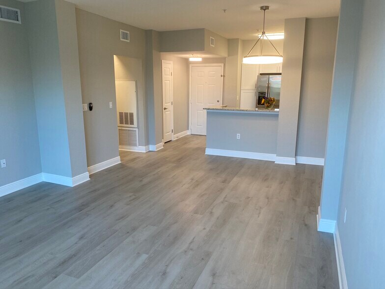 Building Photo - 23660 Walden Center Dr