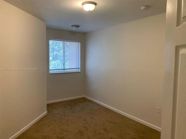 Building Photo - 3 bedroom in Miami Gardens FL 33169