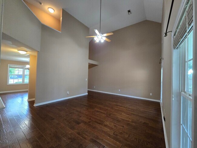Building Photo - 206 Aberlour Dr