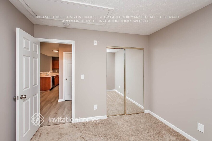 Building Photo - 232 Topaz Dr