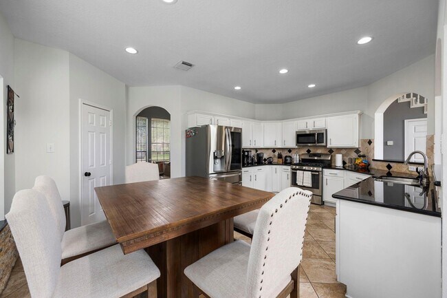 Building Photo - 16315 Scotch Hollow Ln