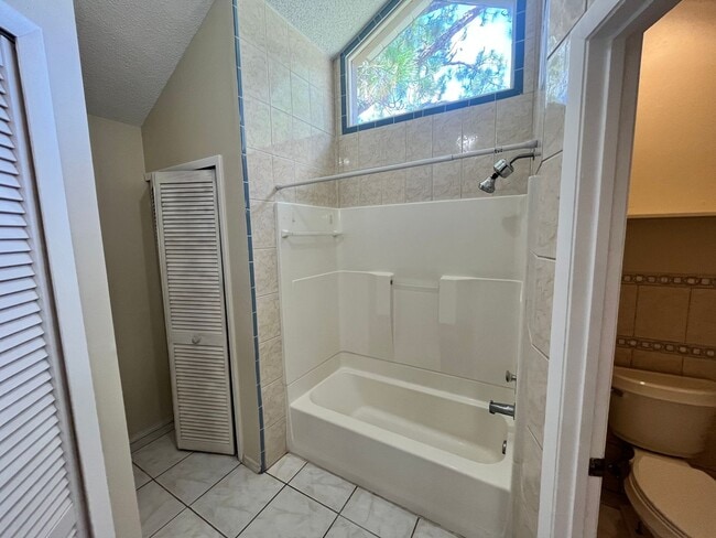 Building Photo - 1186 Lamplighter Dr NW