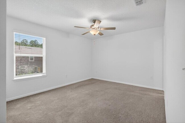 Building Photo - 43 Mustard Hl Ct