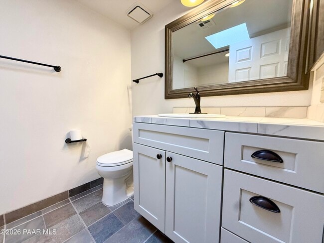 Building Photo - 1595 Sierry Peaks Dr