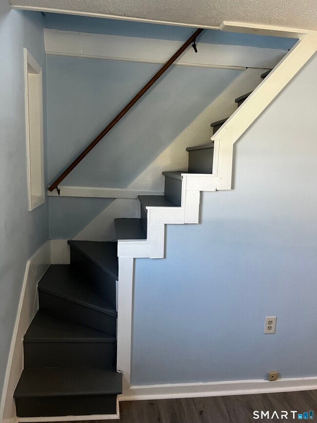 Building Photo - 40 Portland Ave