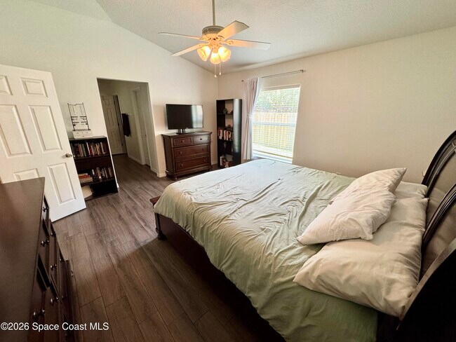Building Photo - 3850 Aria Dr