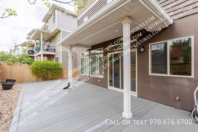 Building Photo - 2656 Champagne Ave