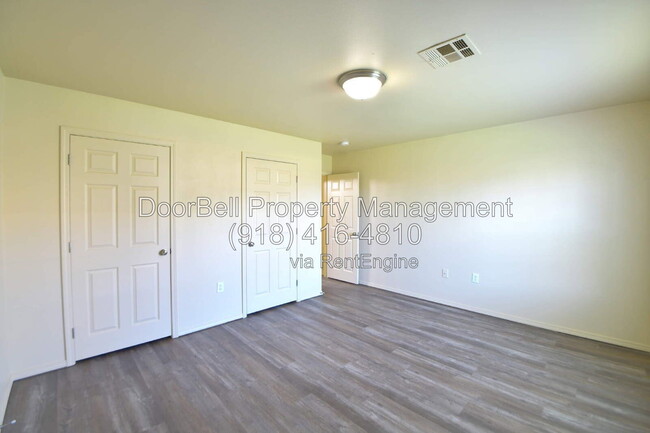 Building Photo - 6009 S Madison Pl